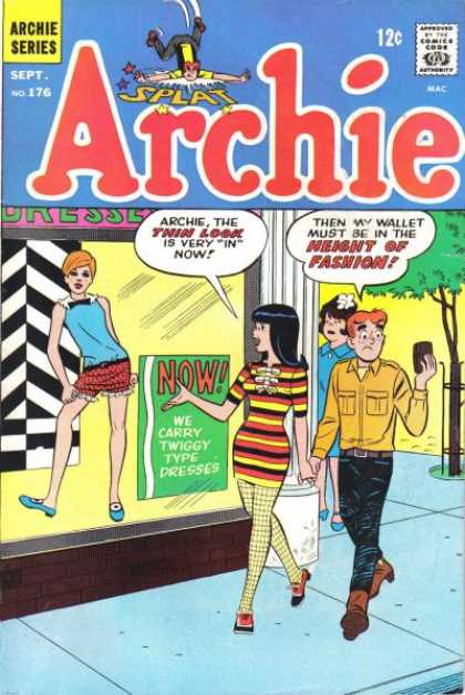 Archie 176 - Store Window Display - Fashion - Wallet - Thin Look - Dresses