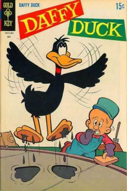 Daffy 57 - Gold Key Comics - 15 Cents - Cement - Elmer Fudd - Classic