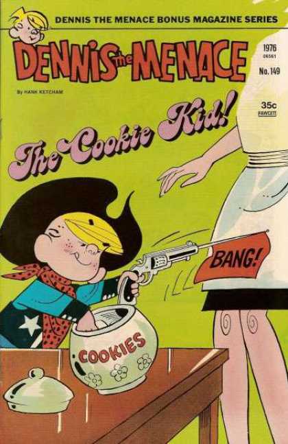 Dennis the Menace Bonus Magazine 149 - Cowboy Hat - Bandanna - Toy Gun - Apron - Cookie Jar