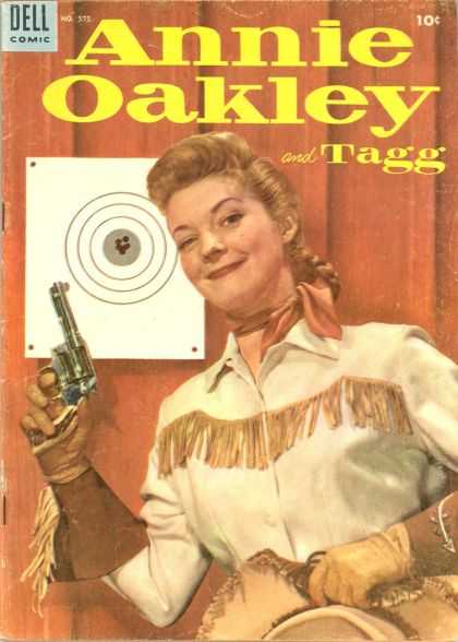 Four Color 575 - Annie Oakley - Six Shooter - Dell Comic - Tagg - Wild West