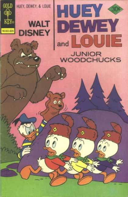 Huey, Dewey and Louie: Junior Woodchucks 40 - Junior Woodchucks - Bear - Puppet - Donald Duck - Prank