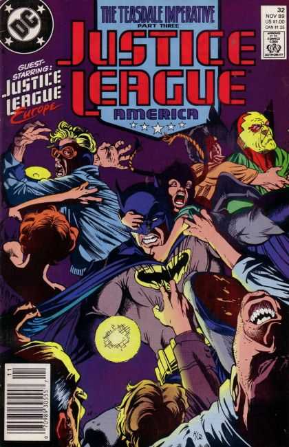 Justice League America 32 - Adam Hughes, Josef Rubinstein