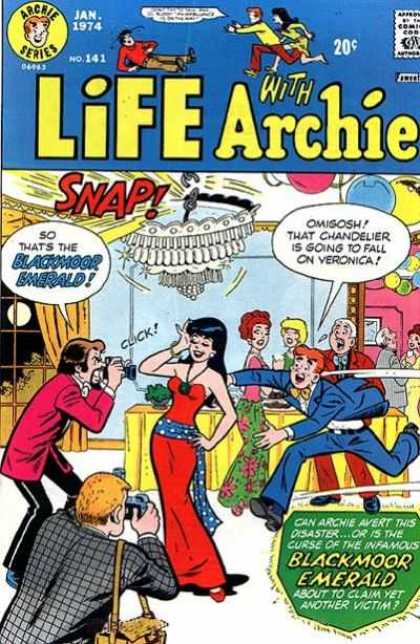 Life With Archie 141 - Cartoon - Lady - Man - Camera - Red