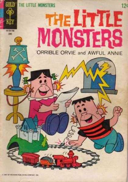 Train Set - Electricity - Awful Annie - Orrible Orvie - Skull And Crossbones Little Monsters 10 - Train Set - Electricity - Awful Annie - Orrible Orvie - Skull And Crossbones
