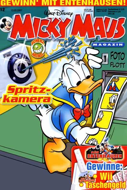 Micky Maus 2534 - Duck - Photos - Disney - Photo Booth - Yellow