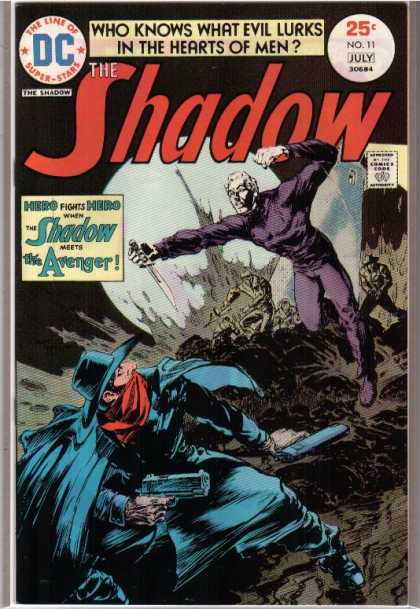 Shadow (Comic) 11 - Avenger - Dc - No 11 - Moon - Fighting