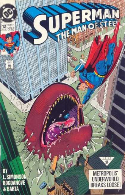 Superman: Man of Steel 12 - Red Cape - Huge Worm - Big City - Flying Hero - Citizens In Danger