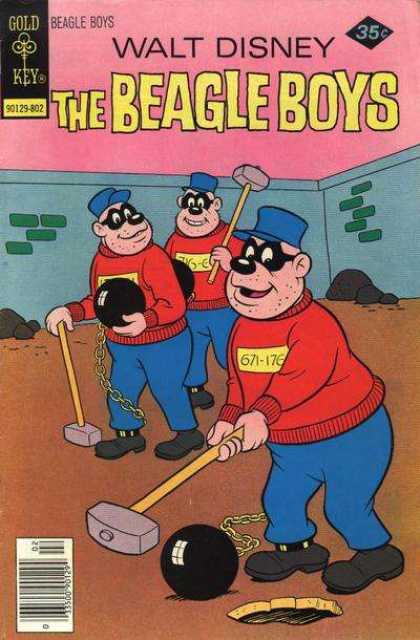 Beagle Boys 40 - Walt Disney - Gold Key - Hammer - Ball - Wall