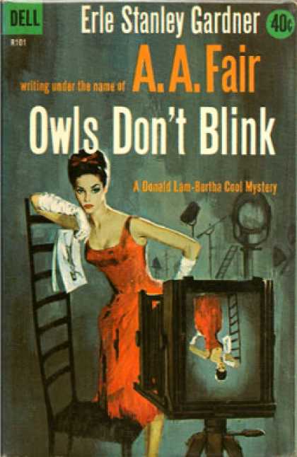 Dell Books - Owls Don't Blink
