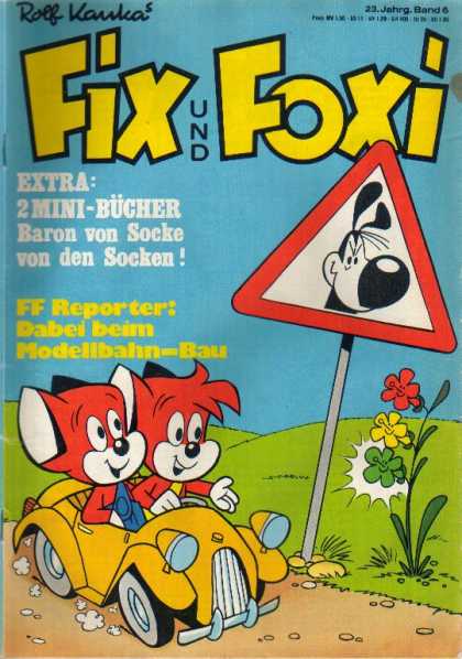 Fix und Foxi 997 - Car - Driving - Traffic Lights - Road - Dog