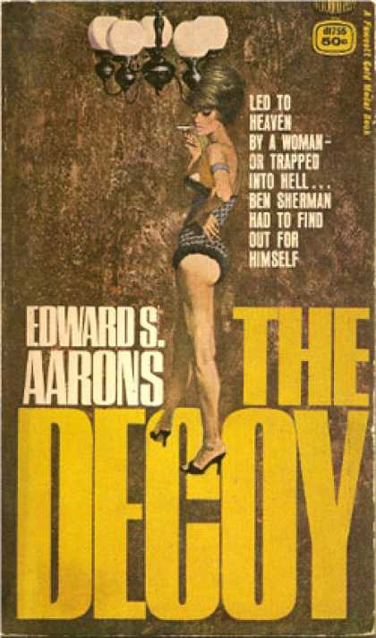 Gold Medal Books - The Decoy - Edward S. Aarons