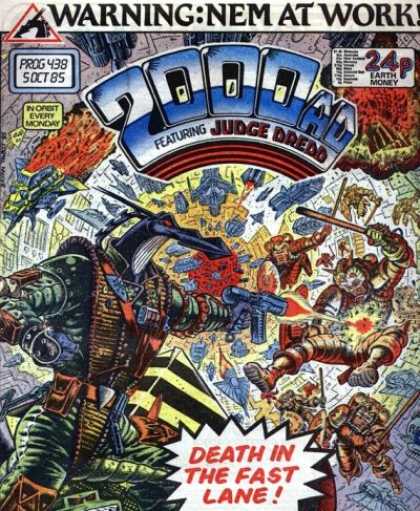 Judge Dredd - 2000 AD 438 - Explosion - Gun Firing - Stick - Robot - Fighting
