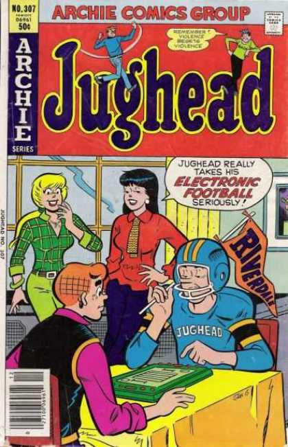 Jughead 307 - Archie - Betty - Veronica - Football Uniform - Yellow Curtains