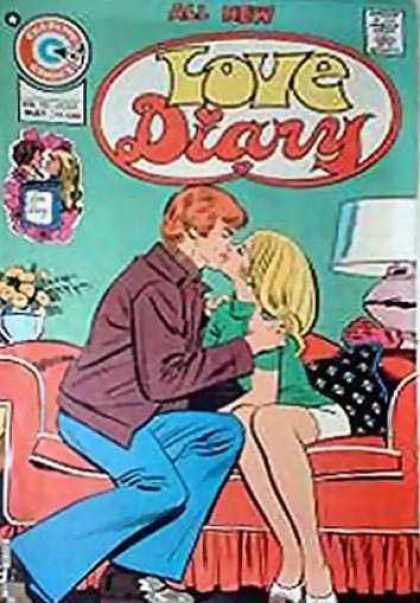 Love Diary 93 - Sofa - Lamp - Living Room - Kissing - Vase