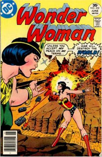 Wonder Woman 232 - Dc Comics - Tanks - Sphinx - Desert - Gold Necklace